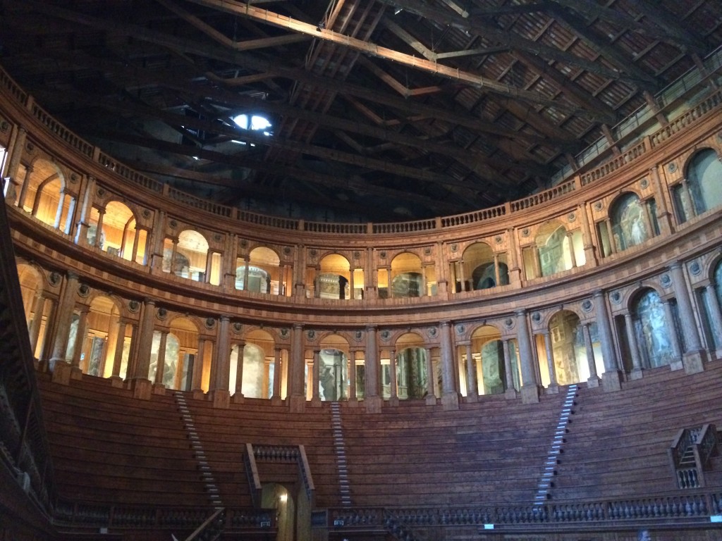 Teatro Farnese (2) - Comuni Virtuosi